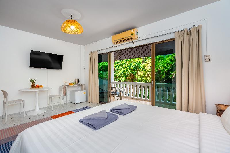 Kata Hill Sea View Hotel - Oda