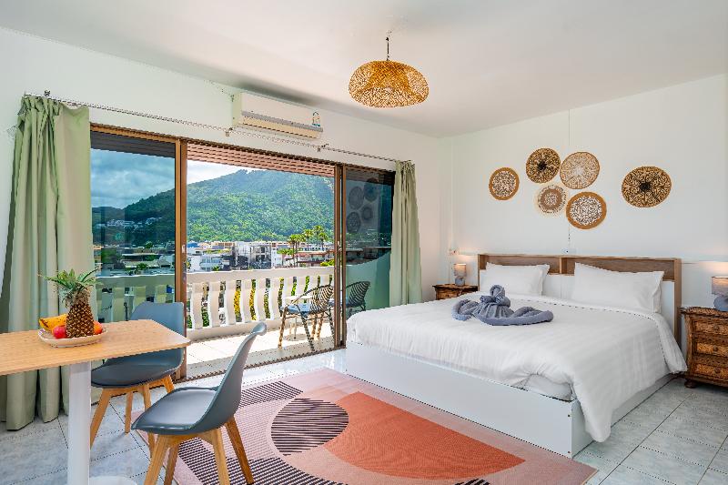 Kata Hill Sea View Hotel - Oda
