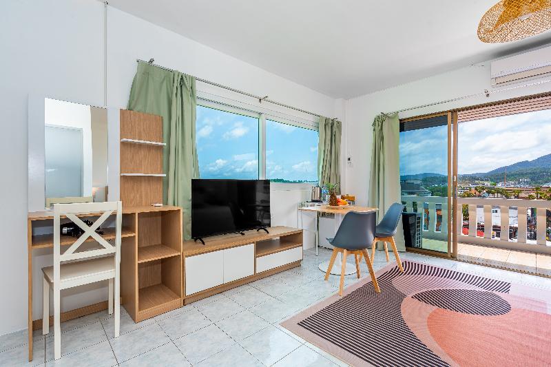 Kata Hill Sea View Hotel - Oda
