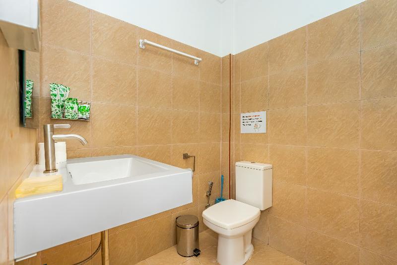 Kata Hill Sea View Hotel - Oda