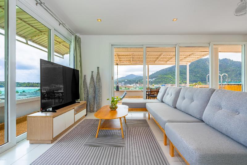 Kata Hill Sea View Hotel - Oda
