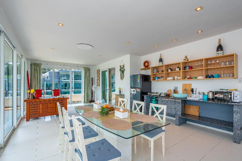 Kata Hill Sea View Hotel - Oda