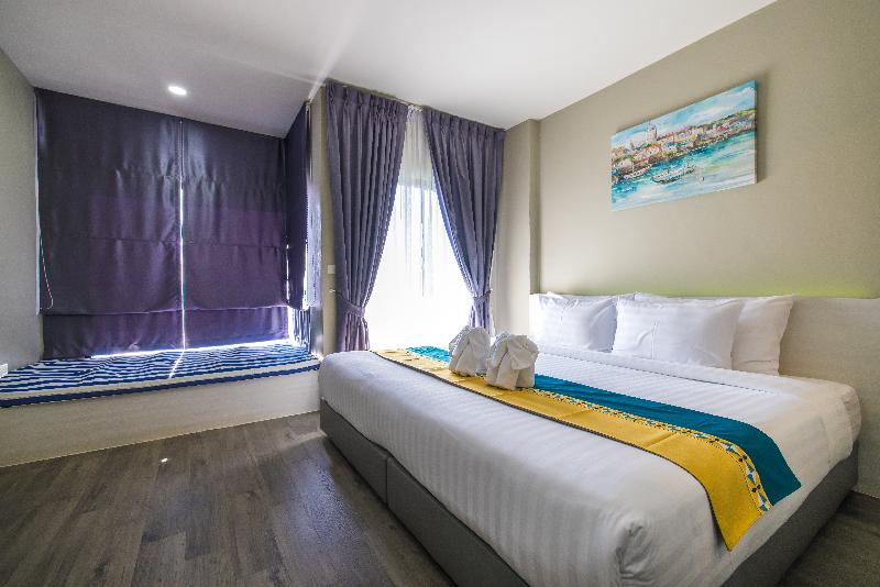 Kana Triple L Hotel Phuket - Oda