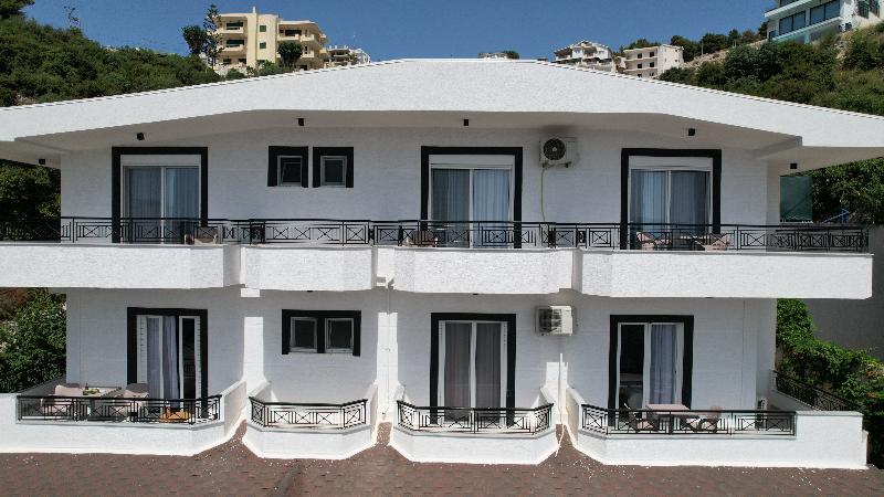 Sunkissed Hotel - Genel