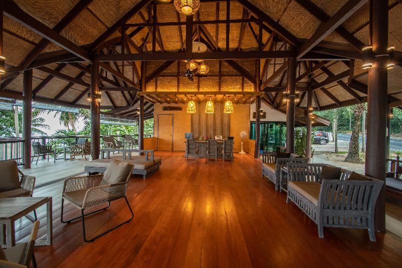 Coral Cliff Beach Resort Samui - Lobi