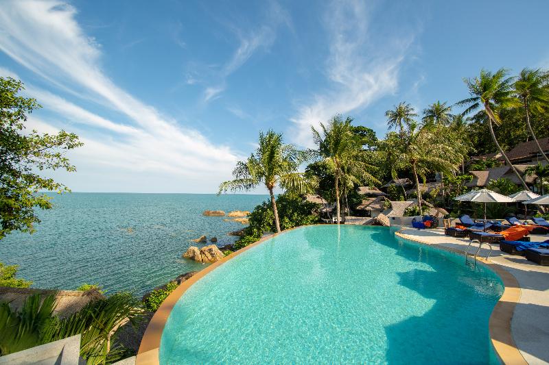 Coral Cliff Beach Resort Samui - Havuz