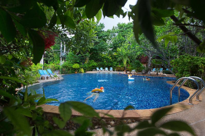 Rabbit Resort - Genel