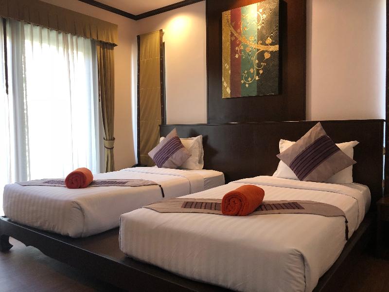 Kanok Buri Resort - Oda