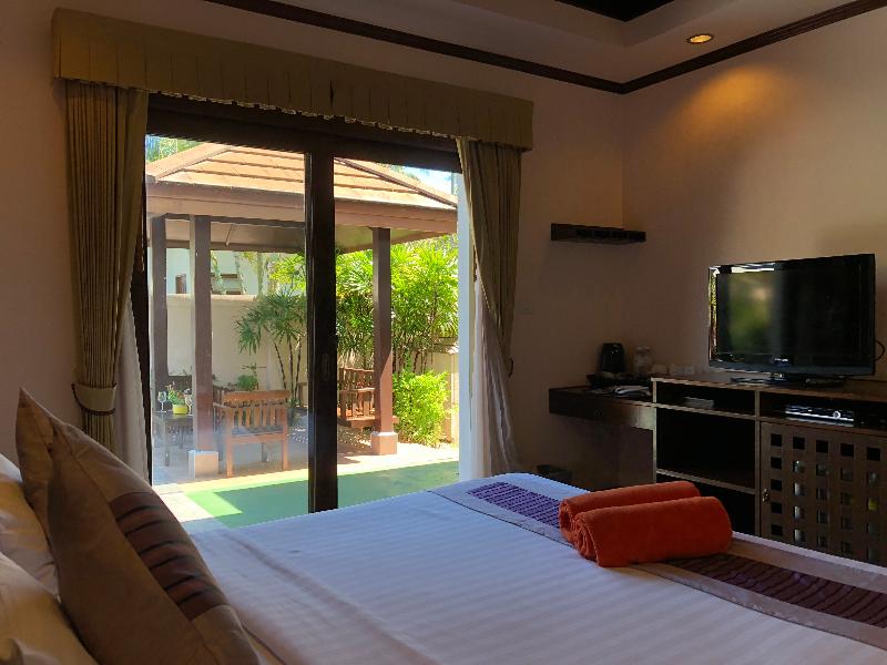 Kanok Buri Resort - Oda