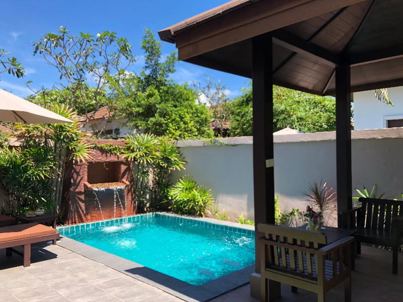 Kanok Buri Resort - Oda