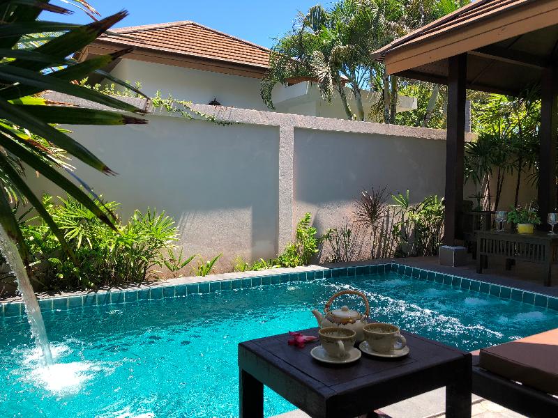 Kanok Buri Resort - Oda