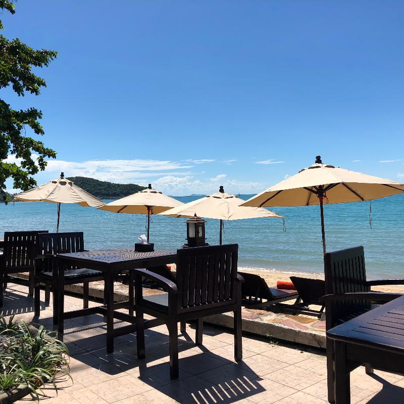 Kanok Buri Resort - Restoran