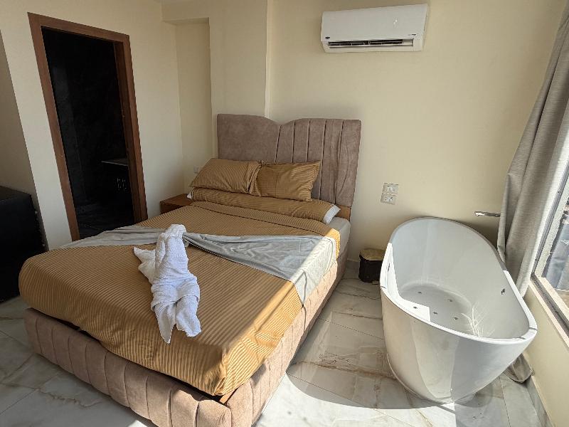 Amon Ra Hotel - Genel