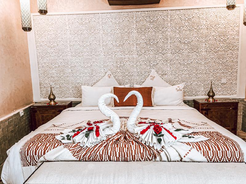Riad Nelia Signature - Genel