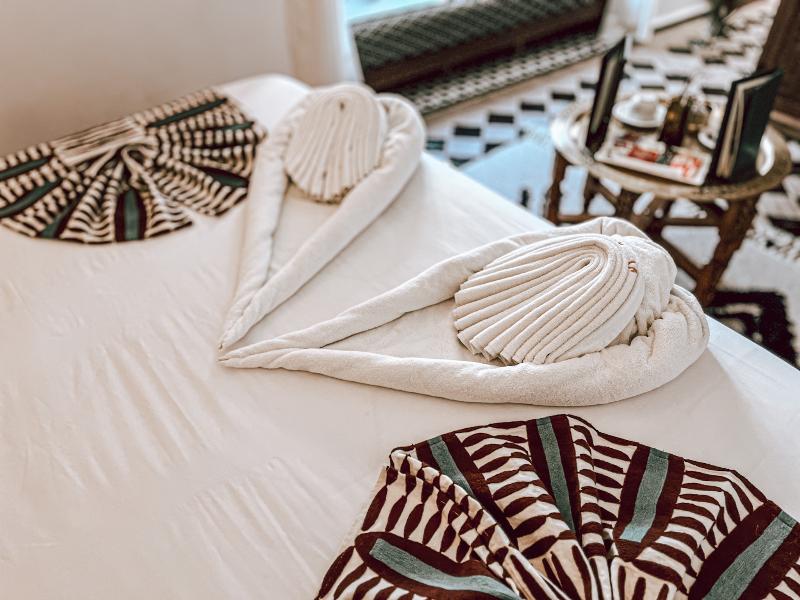 Riad Nelia Signature - Genel