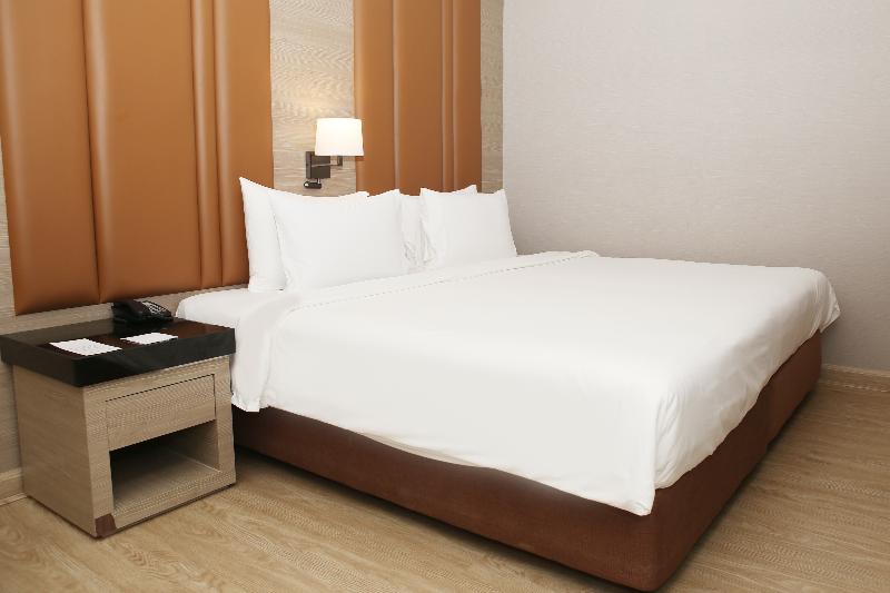 Ramada by Wyndham Bangkok Sukhumvit 11 - Oda