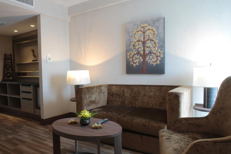 Ramada by Wyndham Bangkok Sukhumvit 11 - Oda