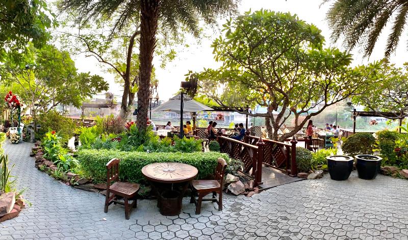 Krungsri River - Restoran