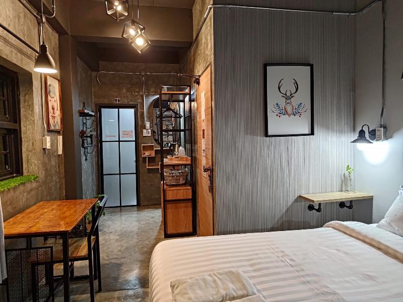 Tanwa House By Zuzu - Oda