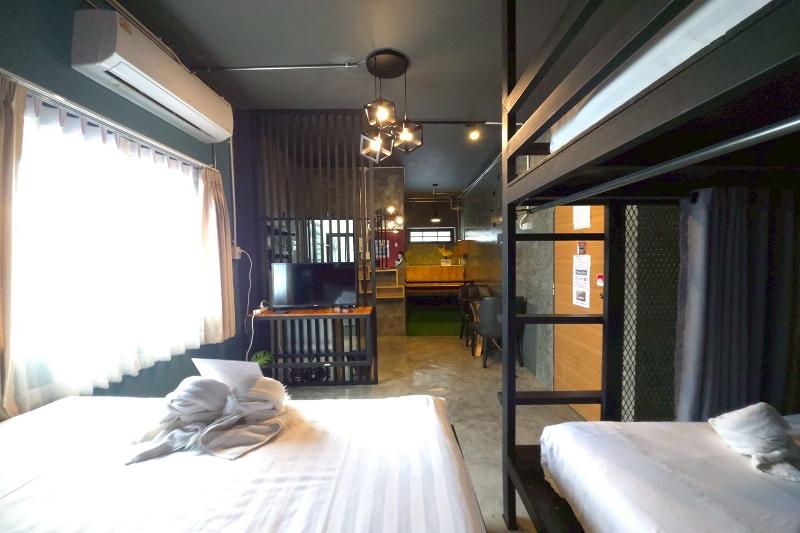 Tanwa House By Zuzu - Oda