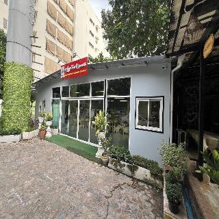 Orchid Hostel Near Bumrungrad hospital By Zuzu fotoÄŸrafÄ±
