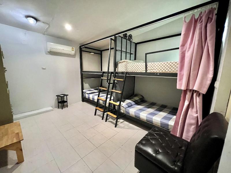 Orchid Hostel Near Bumrungrad hospital By Zuzu - Oda