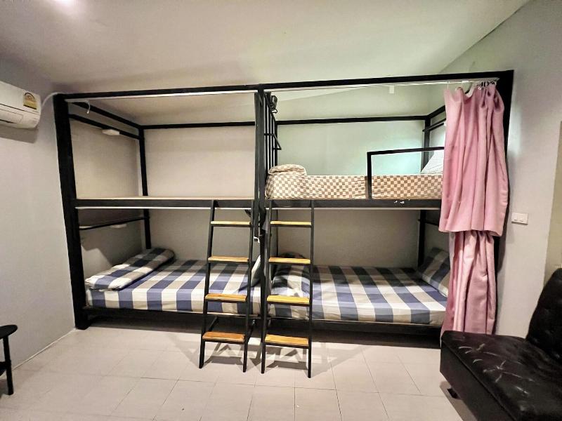 Orchid Hostel Near Bumrungrad hospital By Zuzu - Oda
