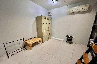 Orchid Hostel Near Bumrungrad hospital By Zuzu fotoÄŸrafÄ±