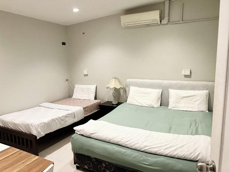 Orchid Hostel Near Bumrungrad hospital By Zuzu - Oda