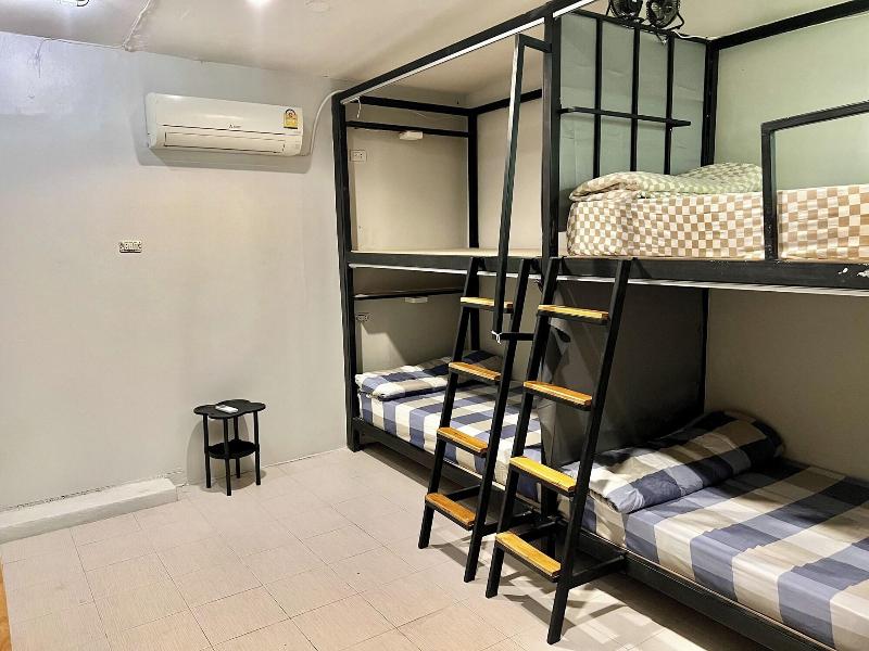 Orchid Hostel Near Bumrungrad hospital By Zuzu - Oda