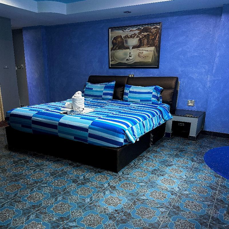 Koenig Hotel Pattaya By Zuzu - Oda
