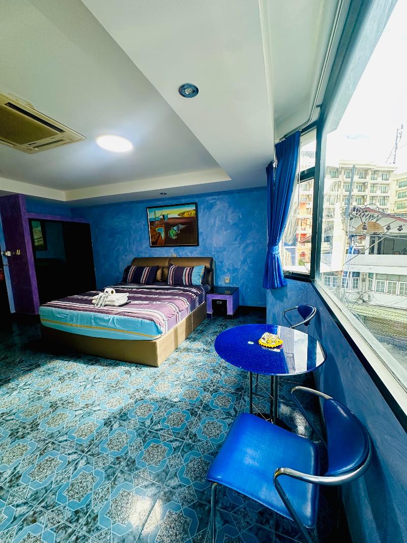 Koenig Hotel Pattaya By Zuzu - Oda