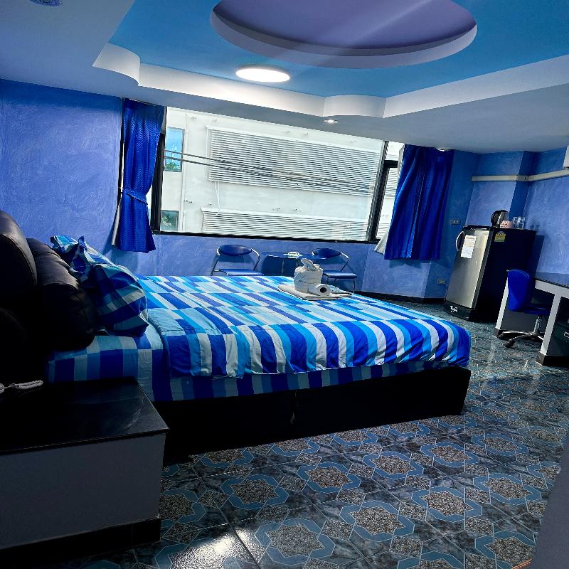 Koenig Hotel Pattaya By Zuzu - Oda