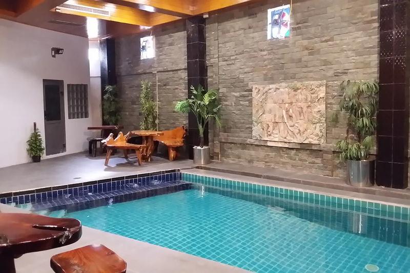 Koenig Hotel Pattaya By Zuzu - Havuz