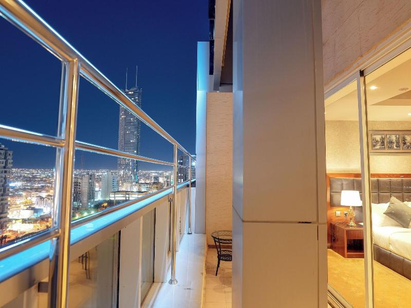 Celine Home Hotel Al Sahafa - Oda