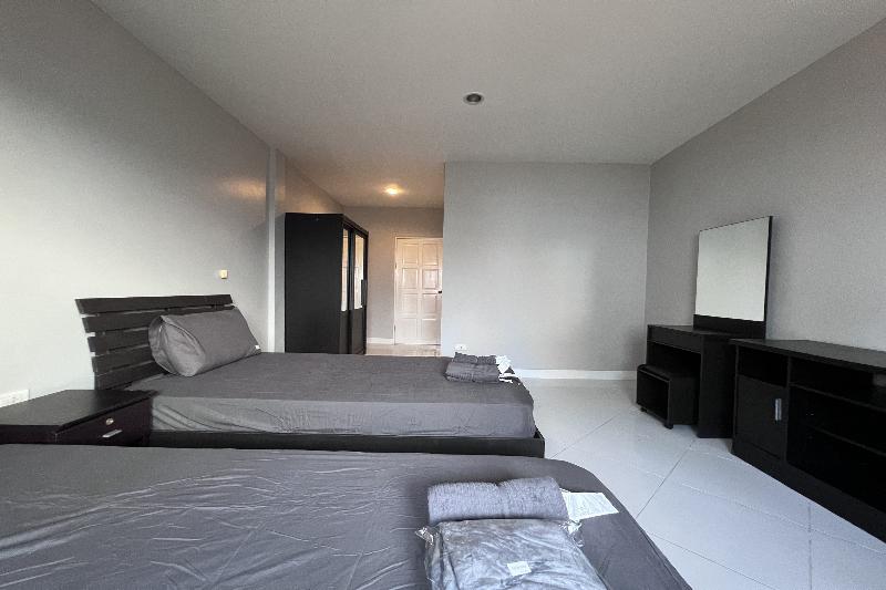 Emerald Hotel Chonburi - Oda