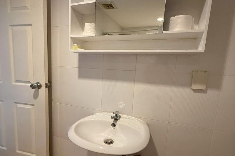 Emerald Hotel Chonburi - Oda