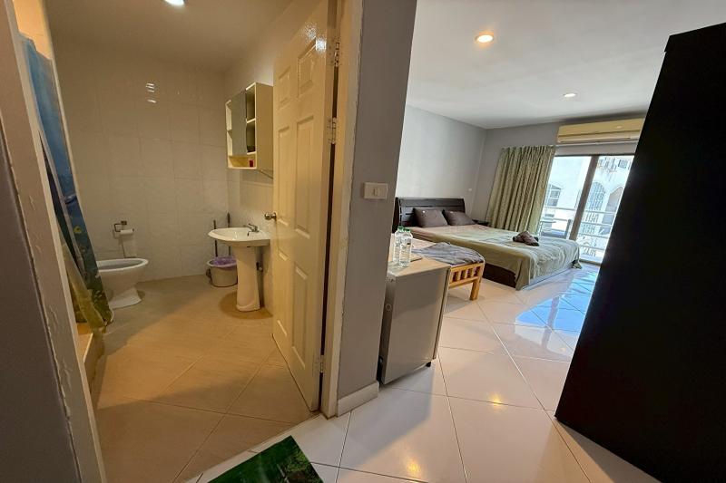 Emerald Hotel Chonburi - Oda