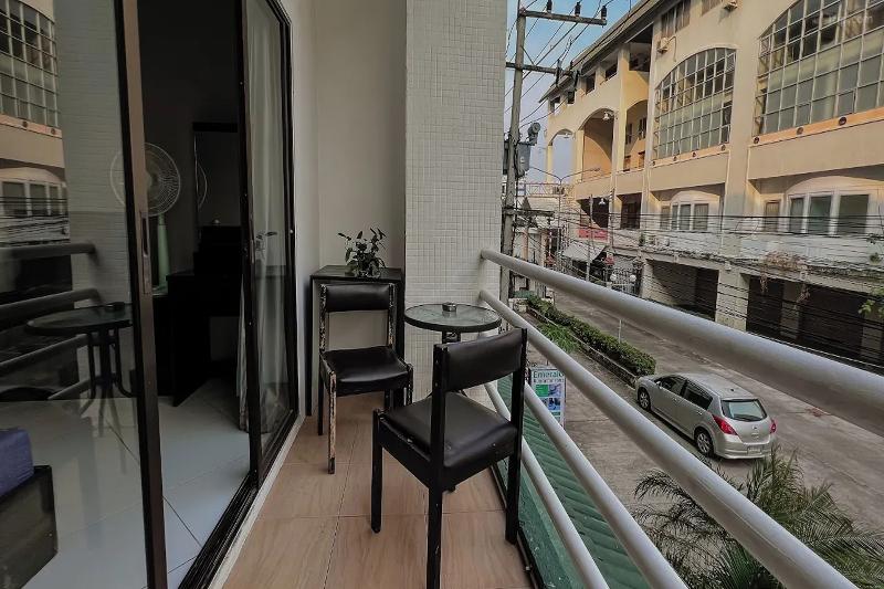 Emerald Hotel Chonburi - Oda