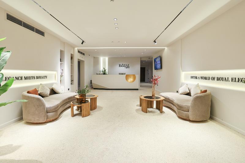 Royal Regency Hotel - Lobi
