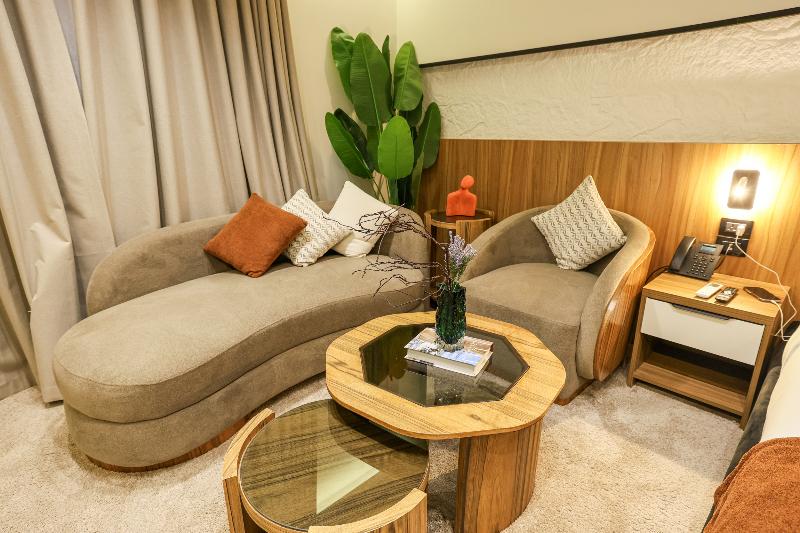 Royal Regency Hotel - Oda