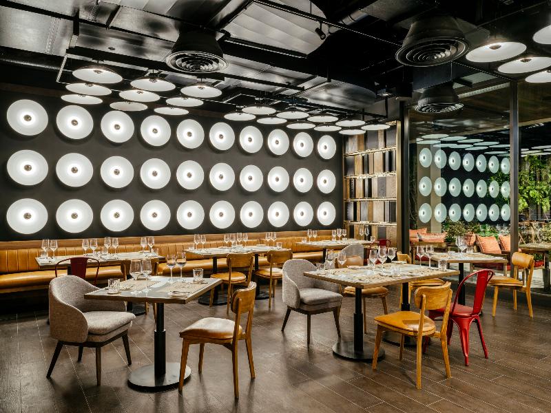 voco Bangkok Hotel Surawong, by IHG - Restoran
