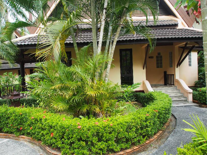 Khao Lak Palm Beach Resort - Oda