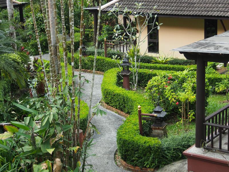 Khao Lak Palm Beach Resort - Oda