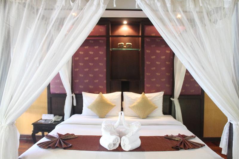 Khao Lak Palm Beach Resort - Oda