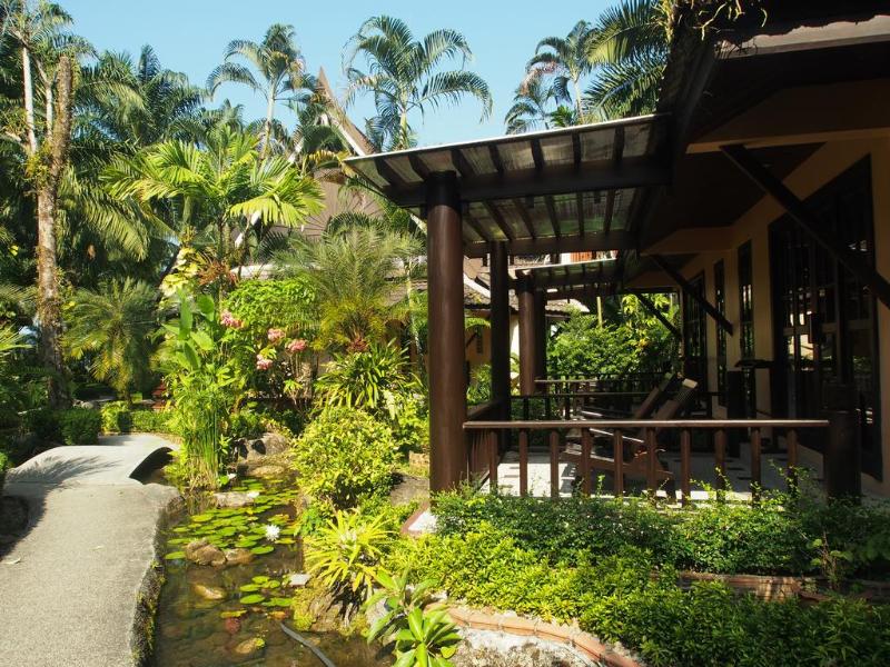 Khao Lak Palm Beach Resort - Oda