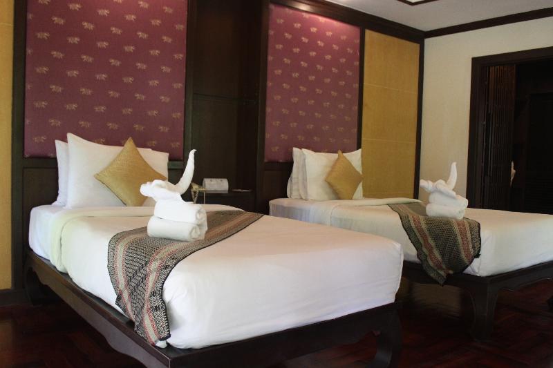 Khao Lak Palm Beach Resort - Oda