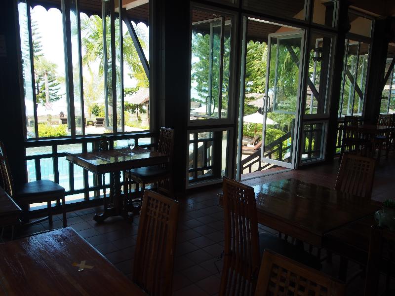 Khao Lak Palm Beach Resort - Restoran