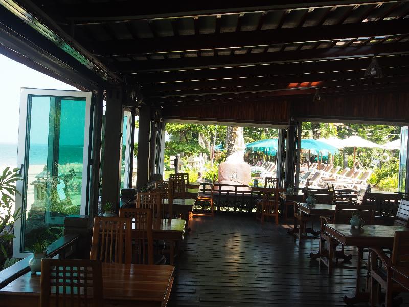 Khao Lak Palm Beach Resort - Restoran