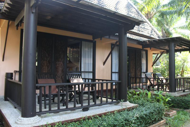 Khao Lak Palm Beach Resort - Teras